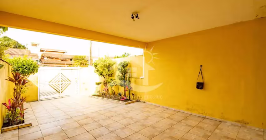 Casa sobrado à venda , 2 quarto(s),  sendo 1 suíte(s)  no bairro vila romar, 1700 metros da praia, peruíbe-sp