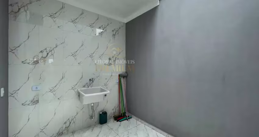 Casa térrea à venda com piscina, 2 quarto(s),  sendo 1 suíte(s)  no bairro são josé, 1500 metros da praia, peruíbe-sp