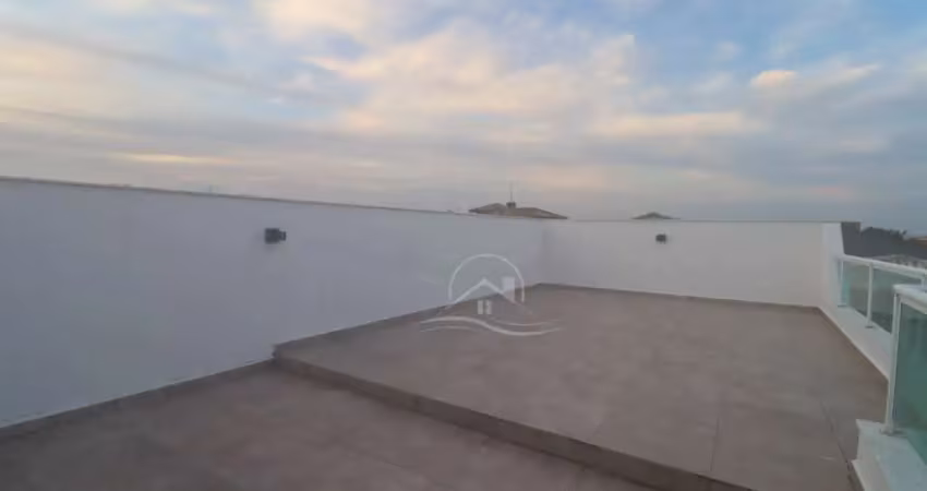 Casa sobrado à venda com piscina, 3 quarto(s),  sendo 2 suíte(s)  no bairro josedy, 100 metros da praia, peruíbe-sp
