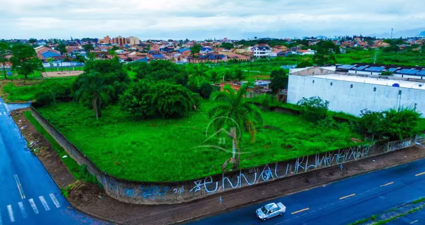 Terreno amplo à venda , ,   no bairro três marias, 1200 metros da praia, peruíbe-sp