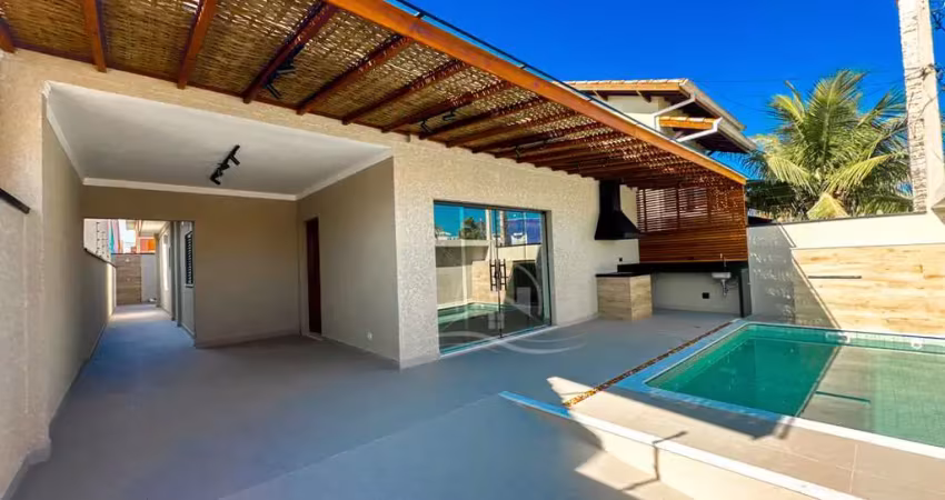 Casa térrea à venda , 3 quarto(s),  sendo 3 suíte(s)  no bairro oasis, 300 metros da praia, peruíbe-sp