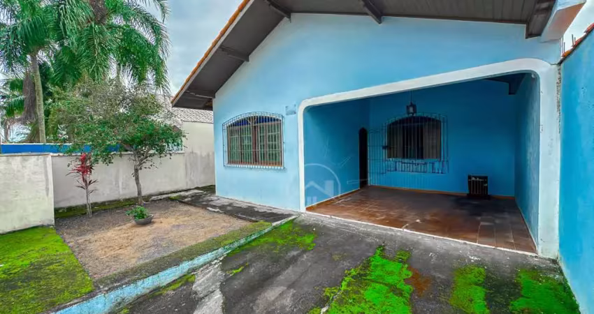 Casa térrea com edícula à venda , 3 quarto(s),  sendo 1 suíte(s)  no bairro jardim icaraiba, 600 metros da praia, peruíbe-sp
