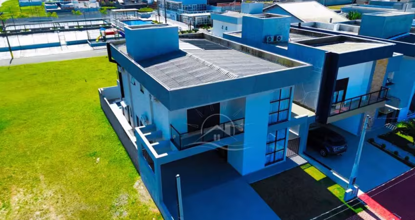 Casa sobrado novo à venda com piscina, 4 quarto(s),  sendo 4 suíte(s)  no bairro flora rica, 1500 metros da praia, peruíbe-sp
