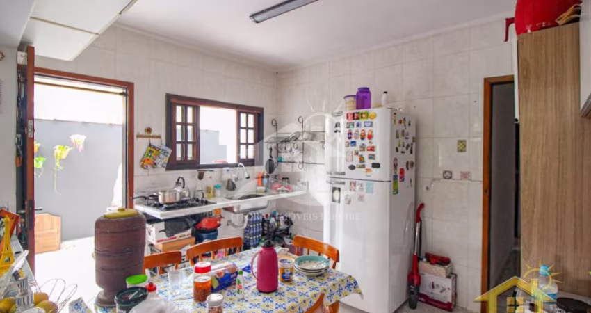 Casa Térrea à venda , 2 quarto(s),  sendo 1 suíte(s)  no bairro Park DAville, 1200 metros da praia, Peruíbe-SP