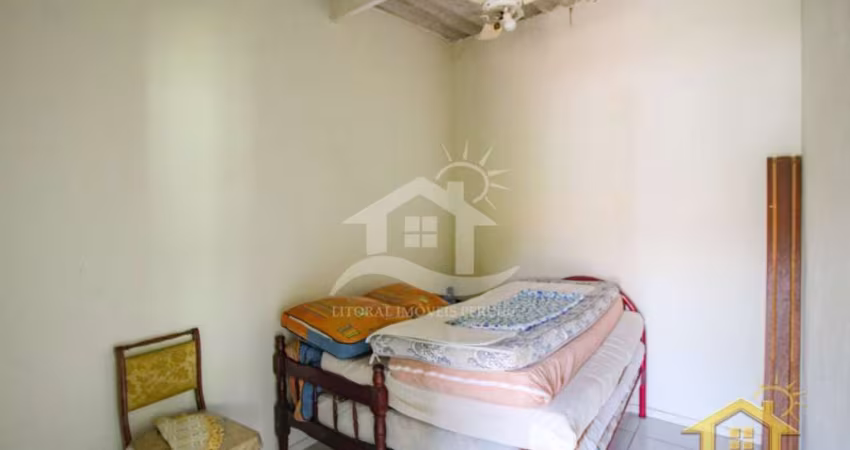 Casa Térrea à venda , 2 quarto(s),  sendo 0 suíte(s)  no bairro Jardim Los Angeles, 1500 metros da praia, Peruíbe-SP