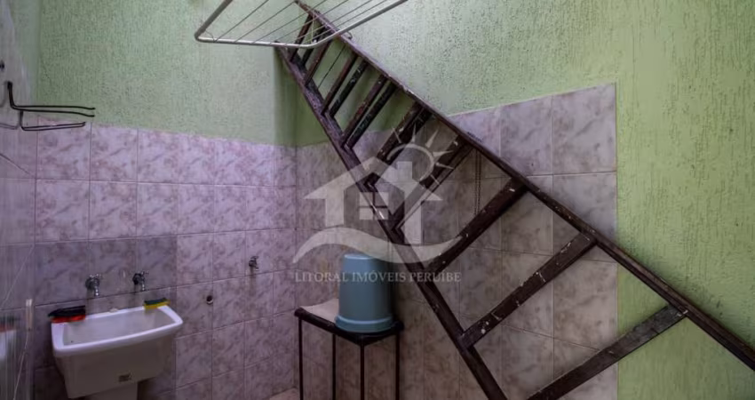 Casa Térrea à venda , 4 quarto(s),  sendo 3 suíte(s)  no bairro Maria Helena Novaes, 400 metros da praia, Peruíbe-SP