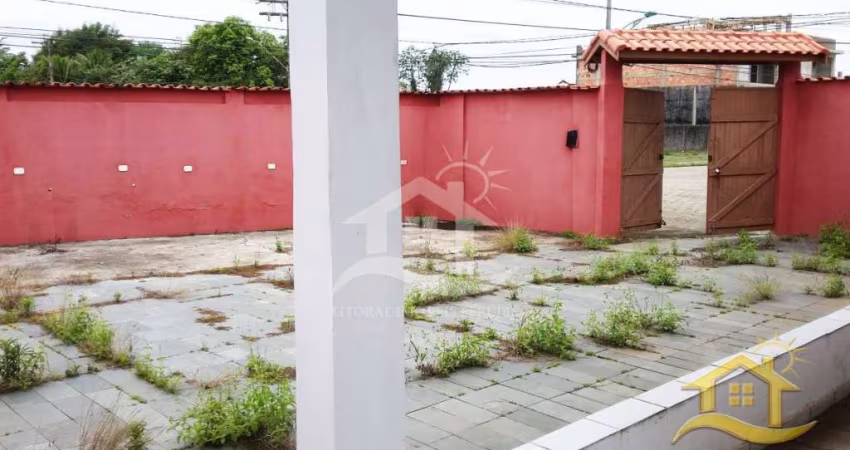 Casa Térrea à venda , 4 quarto(s),  sendo 4 suíte(s)  no bairro Maria Helena Novaes, 600 metros da praia, Peruíbe-SP