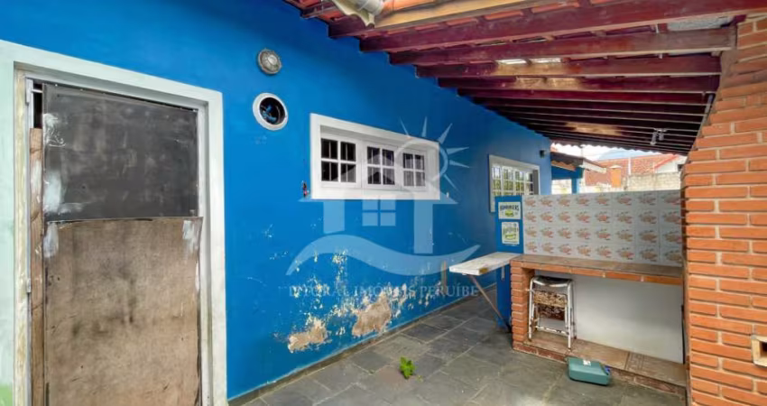 Casa Térrea à venda , 3 quarto(s),  sendo 1 suíte(s)  no bairro Ribamar, 700 metros da praia, Peruíbe-SP