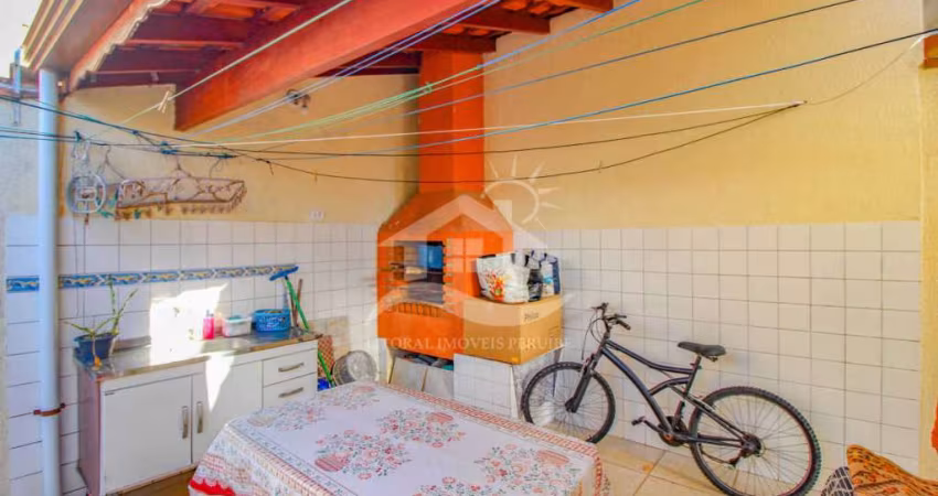 Casa  à venda , 3 quarto(s),  sendo 2 suíte(s)  no bairro Belmira Novaes, 0 metros da praia, Peruíbe-São Paulo