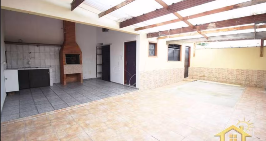 Casa Térrea à venda , 2 quarto(s),  sendo 2 suíte(s)  no bairro São José, 300 metros da praia, Peruíbe-SP