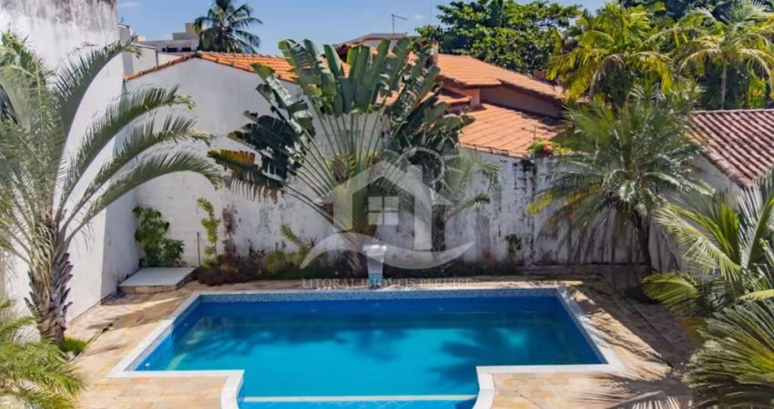 Casa Sobrado à venda , 4 quarto(s),  sendo 4 suíte(s)  no bairro Stella Maris, 300 metros da praia, Peruíbe-SP