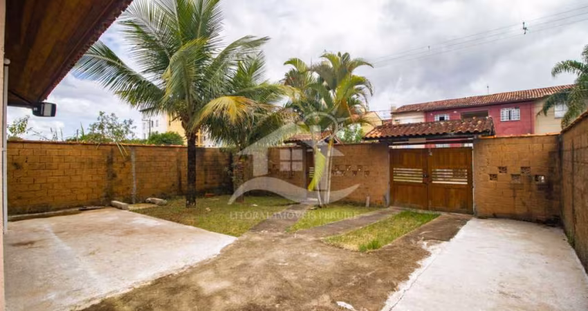 Casa Térrea à venda , 2 quarto(s),  sendo 1 suíte(s)  no bairro Estância dos Eucaliptos, 1800 metros da praia, Peruíbe-SP