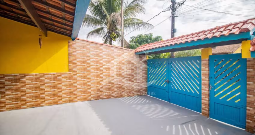 Casa Mezanino à venda , 3 quarto(s),  sendo 1 suíte(s)  no bairro São José, 1400 metros da praia, Peruíbe-SP