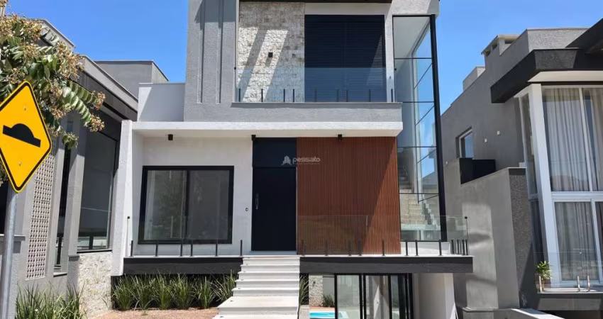 Casa à Venda por R$1.985.000,00, 257,00m² - Centro - Gravataí, RS