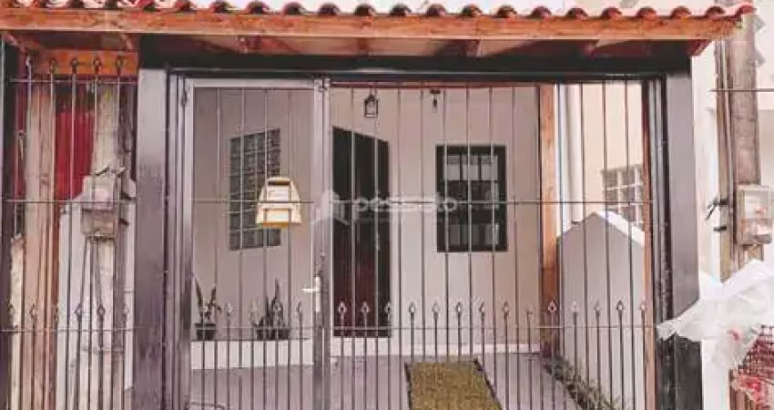 Sobrado à Venda por R$268.000,00 - Morada do Vale I - Gravataí, RS