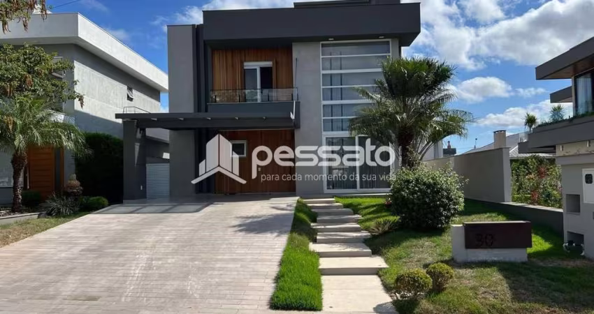 Casa à Venda por R$2.490.000,00, 366,00m² - SÃO  VICENTE - Gravataí, RS