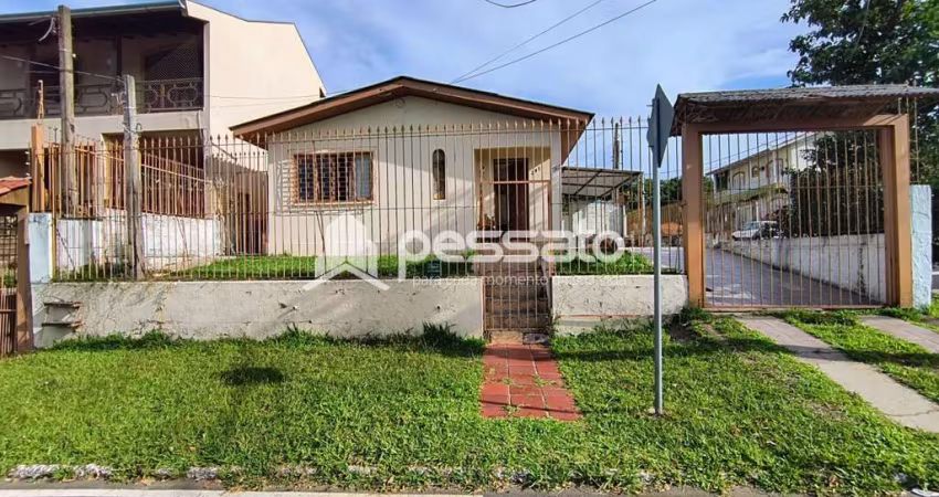 Casa à Venda por R$670.000,00 - Jansen - Gravataí, RS