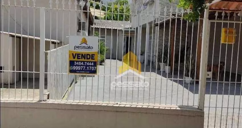 Casa à Venda por R$640.000,00 - Vila Ipiranga - Porto Alegre, RS