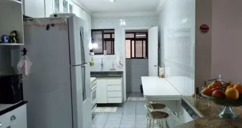 Oportunidade incrivel!!! no bairro ocian frente ao  mar apartamento de 3 dormitórios!!!