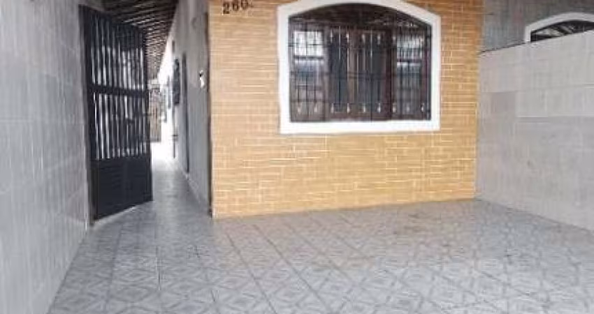 Casa dos Sonhos no Maracanã: 2 Dormitórios a Poucos Passos da Praia!