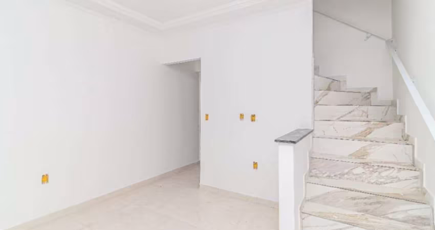 Sobrado com 2 Quartos,  á venda no bairro  Solemar Praia grande aqui na Imobiliaria Consulte Imoveis.