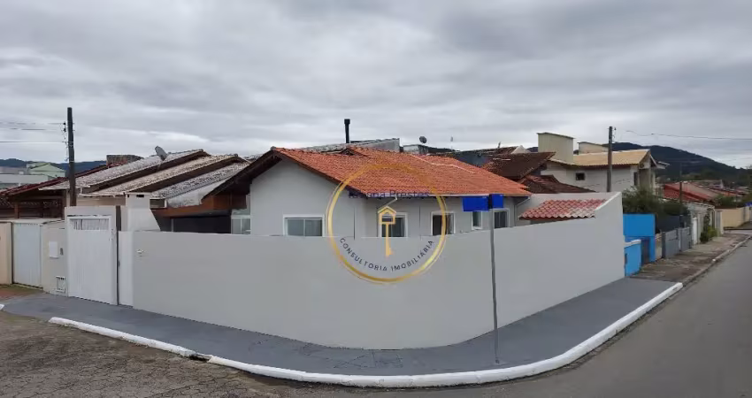 Casa geminada em são josé –  de esquina e com terreno amplo