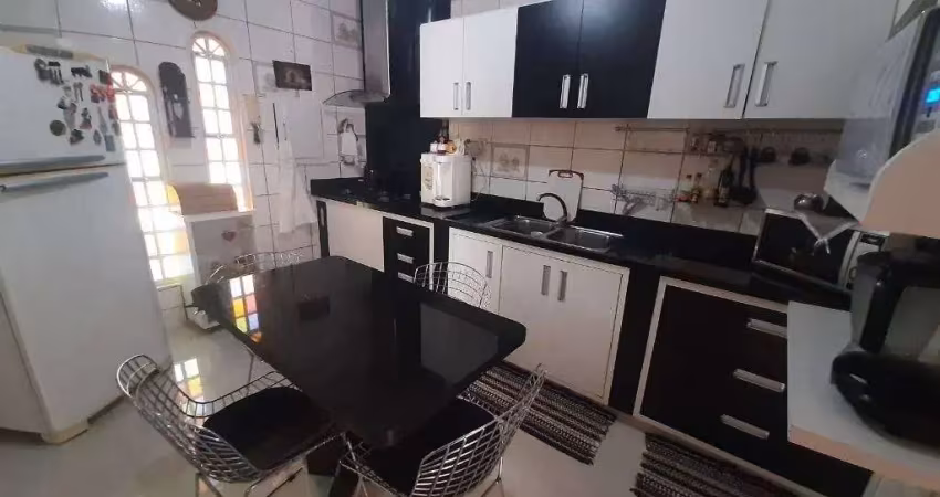 Casa com 3 quartos à venda na QR 4 Conjunto F, Candangolândia, Brasília