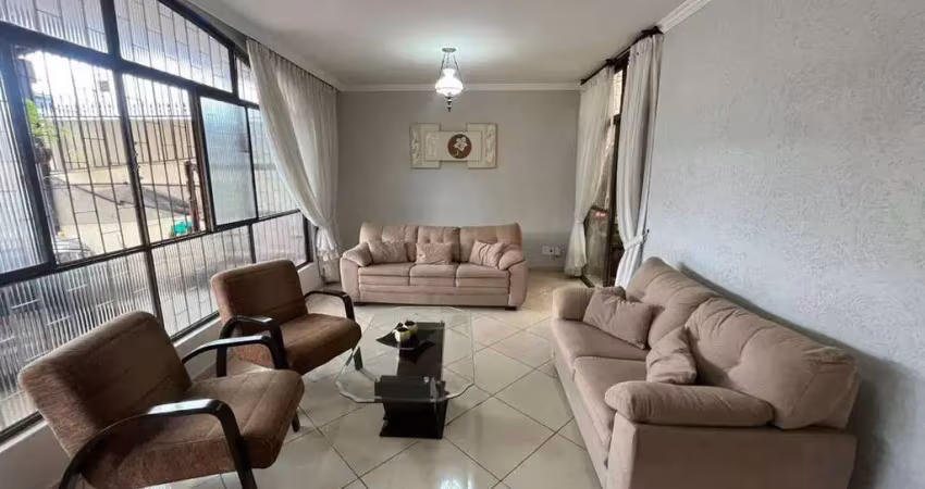 Casa em taguatinga norte 03 quartos com área gourmet e kit completa nos fundos
