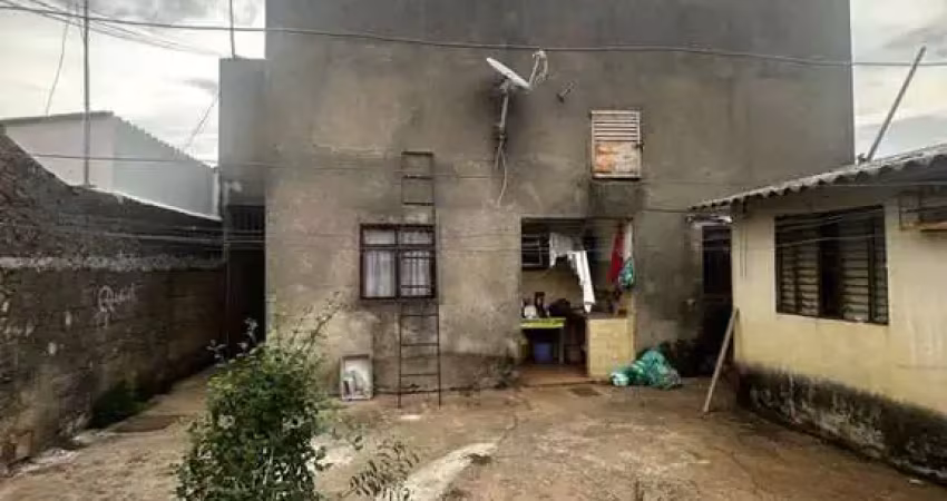 Casa 03 quartos na qnm 04 ceilândia norte em terreno de 250m²