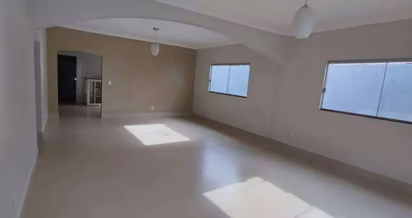 Casa com 3 quartos à venda na Setor Habitacional IAPI Chácara 22, Guará II, Brasília