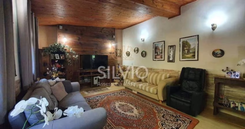 Casa Estilo Colonial em Condomínio na SHA 04 - Arniqueiras -  Chácara 08