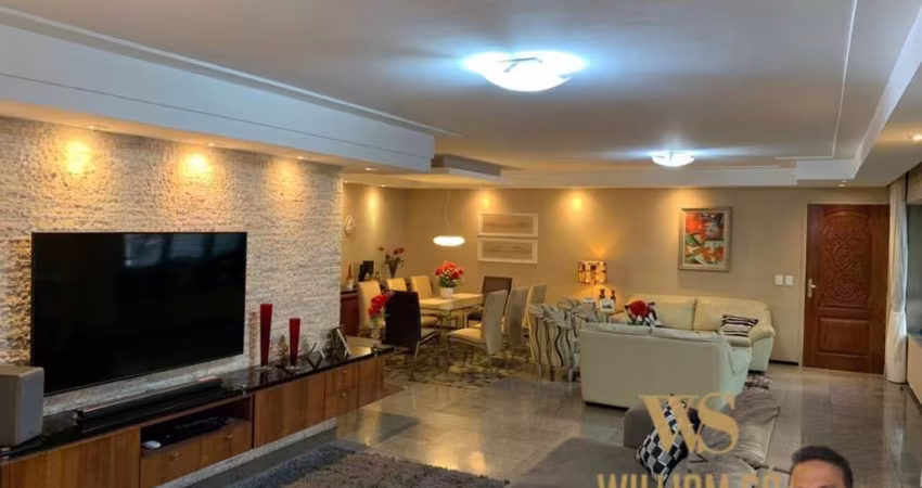 Condomínio Ed acaiaca - Apartamento com 214m2 no bairro Meireles. 3 suítes com 4 vagas e dependência de empregada completa.Fortaleza/CE