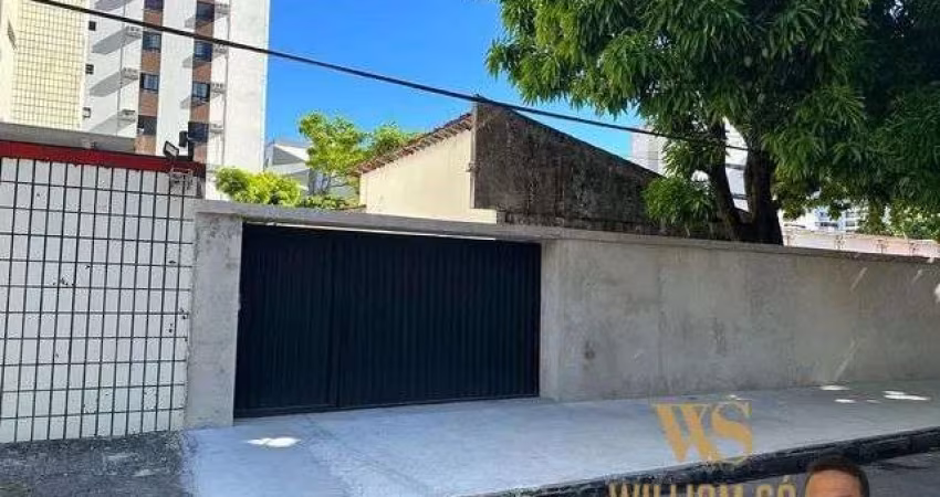 Casa ou ponto comercial com 5 quartos , 3 banheiros e terreno de 585 metros quadrados no coração da Aldeota em Fortaleza Ceará