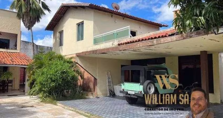 Casa com 990m2 no bairro Papicu. 2 lotes de terreno com 2 casas,vaga para 12 carros. Ótima localização. Fortaleza/CE