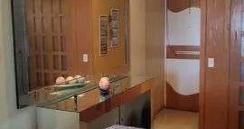 Apartamento com 120m2 no bairro Varjota. 3 quartos (sendo 1 suíte),vaga na garagem e condomínio com piscina. 4 quarteirões da beira mar Fortaleza-CE