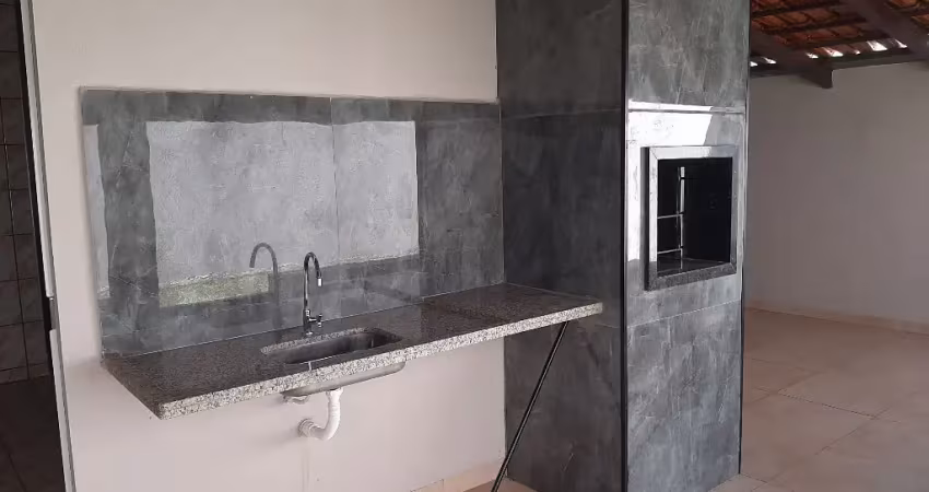 Linda casa umuarama com 3/4 sendo 1 suíte varanda com churrasqueira, garagem 5 carros