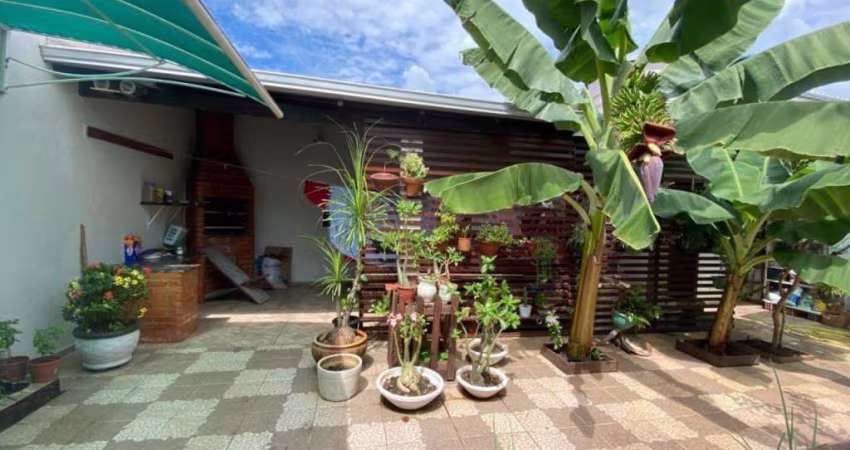Linda casa no Aponiã