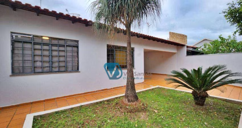 Casa com 3 dormitórios para alugar, 193 m² por R$ 3.600,01/mês - San Fernando - Londrina/PR