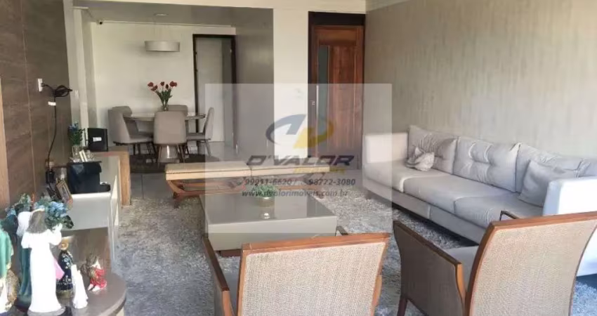 Vendo apartamento com 125m², 3 quartos s/ 1 suíte, sala ampla integrada com a varanda e 2 vagas