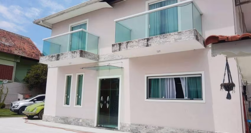 Casa com 4 dormitórios à venda, 179 m² por R$ 1.490.000,00 - Jardim Ouro Preto - Nova Friburgo/RJ