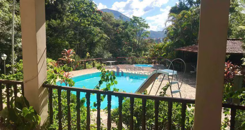 Casa à venda, 300 m² por R$ 1.800.000,00 - Chácara Paraíso - Nova Friburgo/RJ