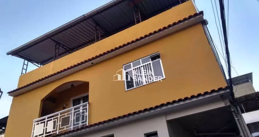 Sobrado com 2 dormitórios à venda, 72 m² por R$ 250.000,00 - Olaria - Nova Friburgo/RJ