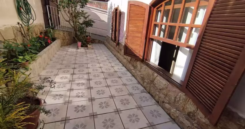 Casa com 4 dormitórios à venda, 120 m² por R$ 550.000,00 - Vargem Grande - Nova Friburgo/RJ