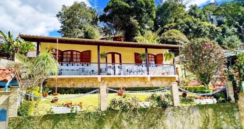 Casa com 4 dormitórios à venda, 182 m² por R$ 1.100.000,00 - Cônego - Nova Friburgo/RJ