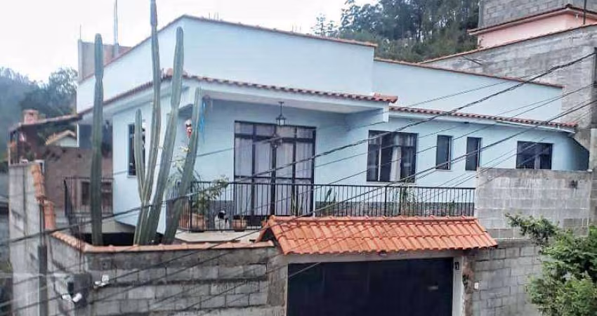 Casa à venda, 180 m² por R$ 535.000,00 - Conselheiro Paulino - Nova Friburgo/RJ