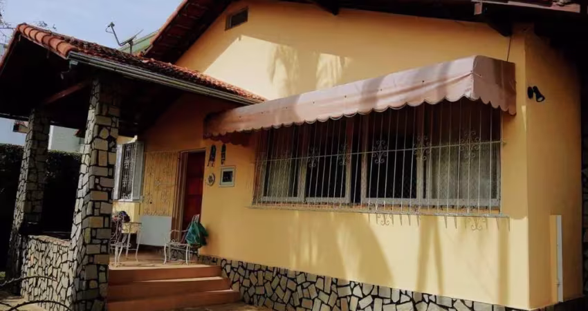 Casa com 5 dormitórios à venda, 290 m² por R$ 1.700.000,00 - Braunes - Nova Friburgo/RJ