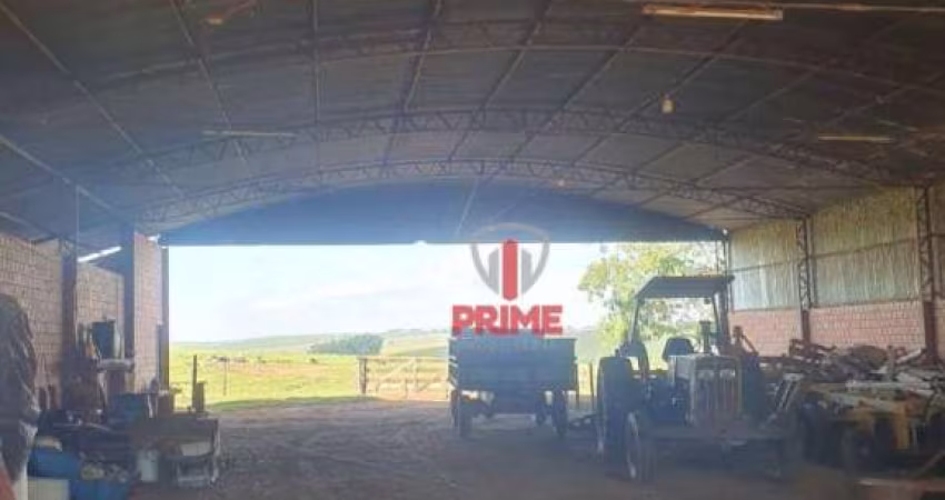 Fazenda à venda em Umuarama no PR.   - Com 200 alqueires montada na pecuária, pronta para converter em plantio.