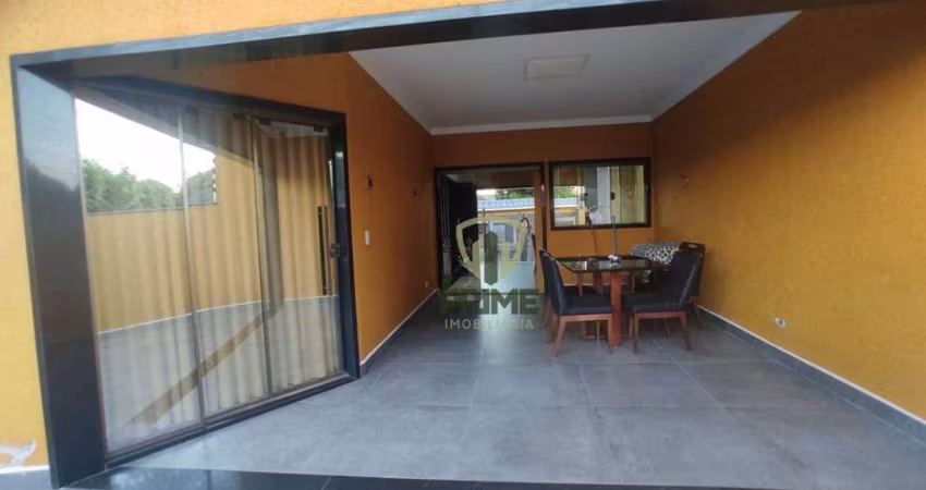 Casa à venda no jardim Acapulco em Londrina.