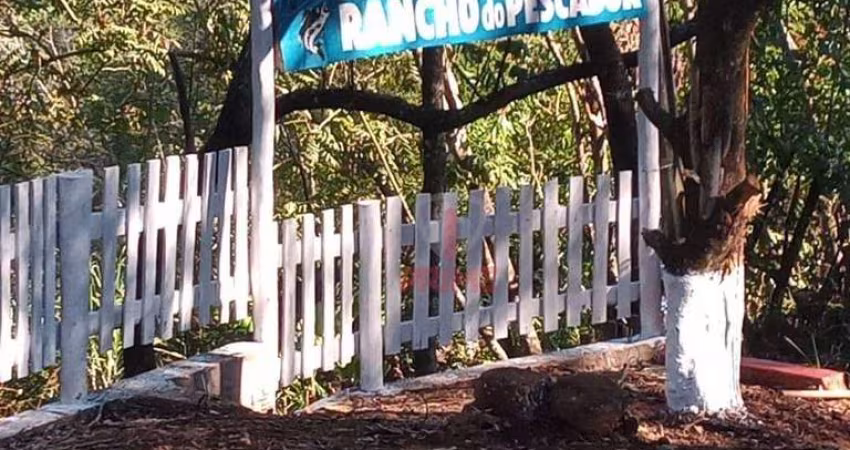Chácara à venda em Água das Flores em Jataizinho.  - Com 1.500 M² casa sede