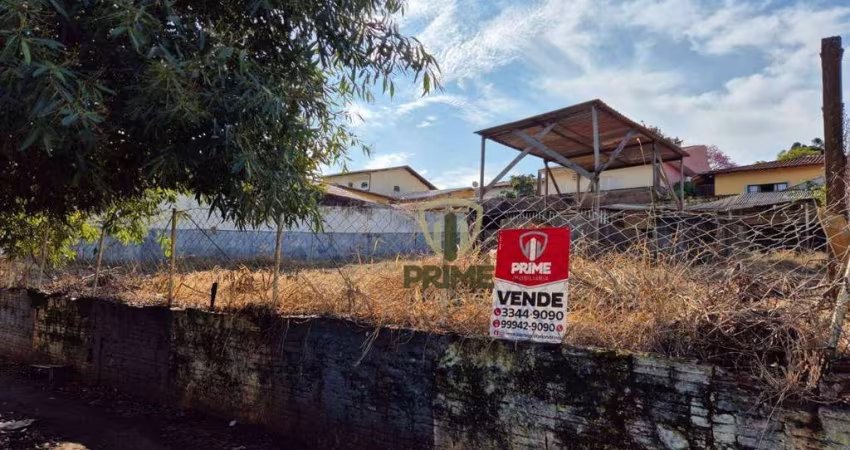 Terreno à venda e locação no Hedy em Londrina. Excelente localização em rua comercial no final da Rua Quatá.